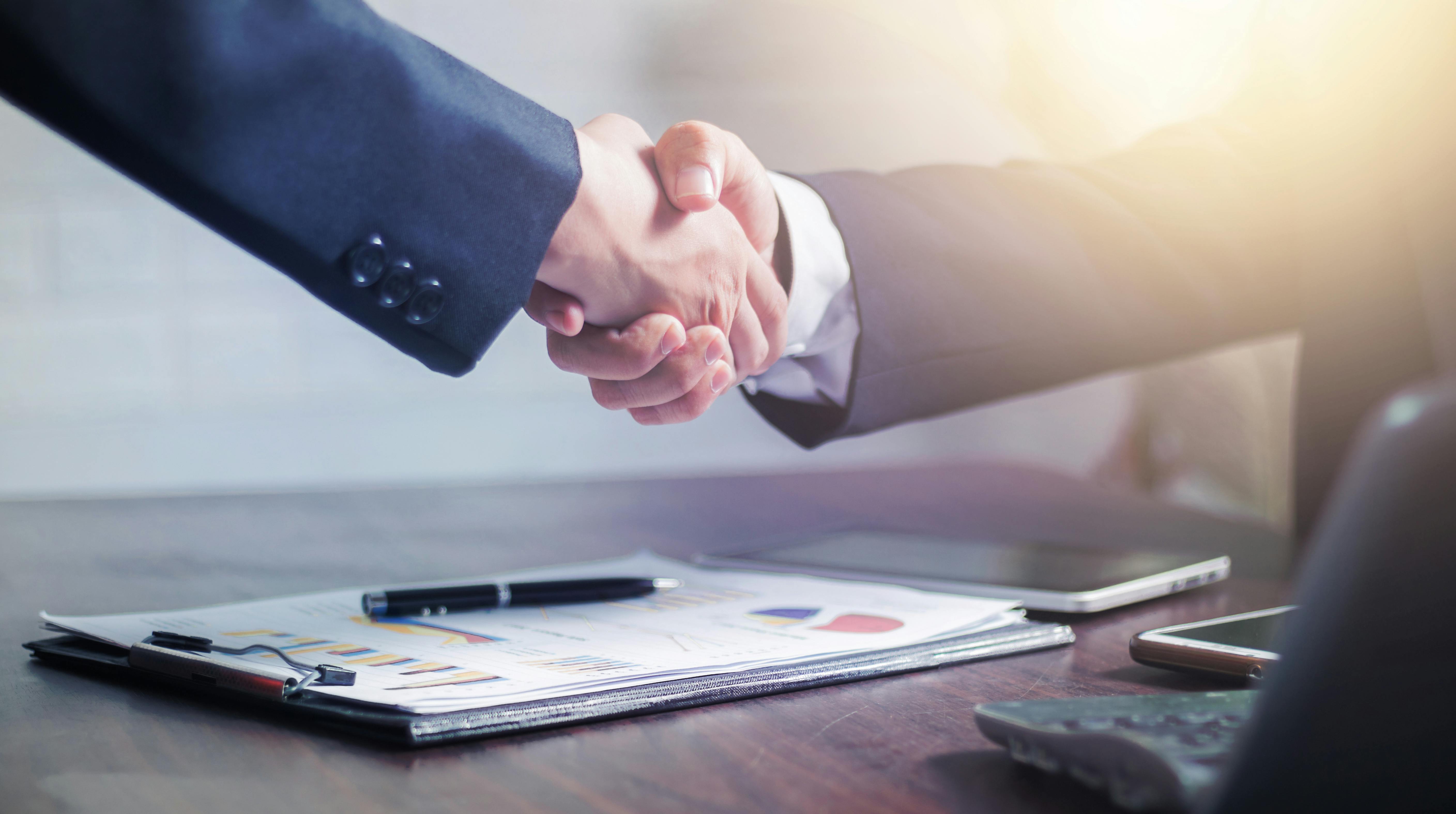 Building Partnerships That Deliver page header background